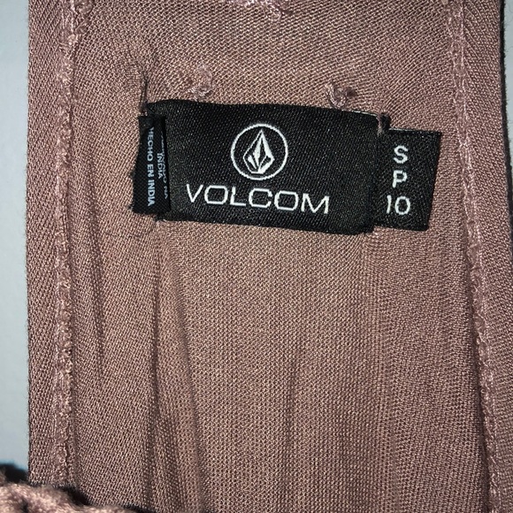 Volcom tank top (wore once) - Picture 4 of 4